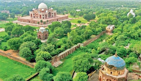This image has an empty alt attribute; its file name is humayu-tomb7.jpg